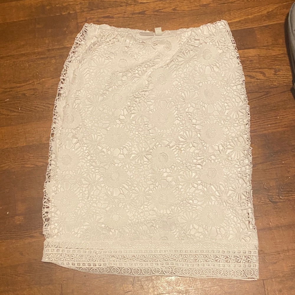 Elegant White Lace Skirt